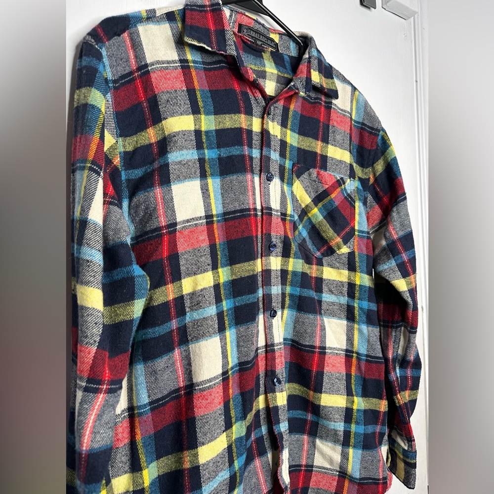 Christmas flannel. Men’s size medium - Picture 2 of 8